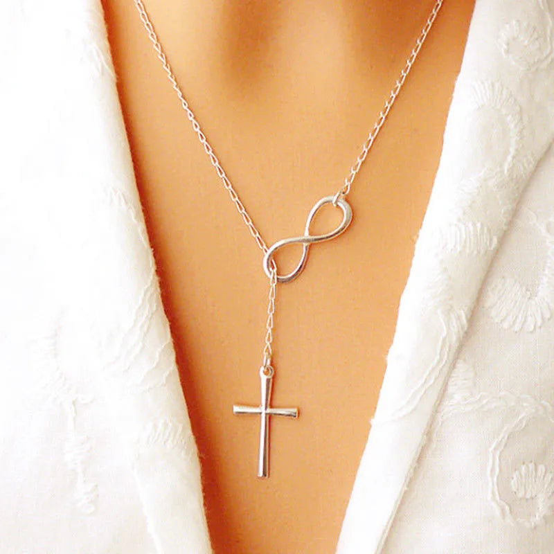 Collier Choker Oiseau Feuilles – Pendentif Statement Nature Doré