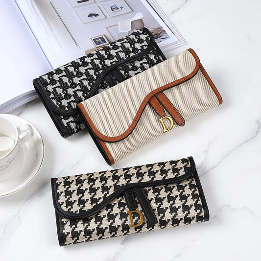 Women's Long Retro Wallet with Large Capacity - D-Ring Buckle, Multi-Card Trifold, Multifunctional Handbag
