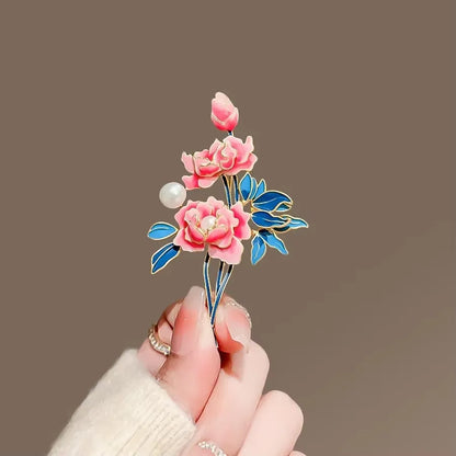 Broche Florale Romantique – Pin Élégant Rose Pivoine Iris