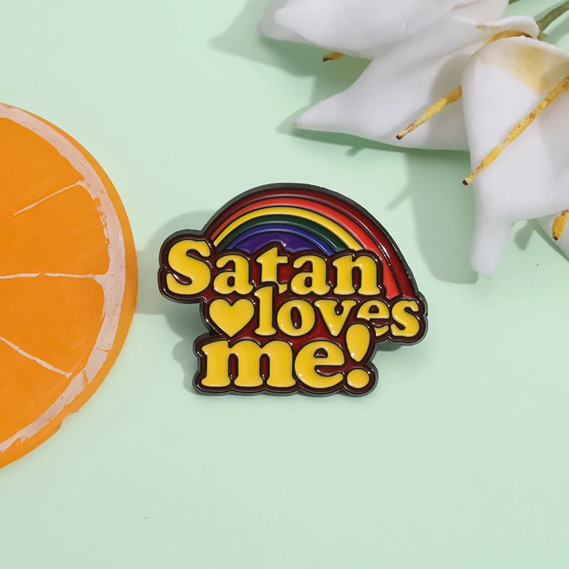 Pin's Émaillé Arc-en-Ciel Love Me – Broche Badge Romantique Mignon Unisexe