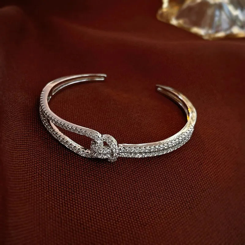 Bracelet Manchette Zircon Plein Cuivre Plaqué Or – Nœud Minimaliste Femme Mariage Soirée