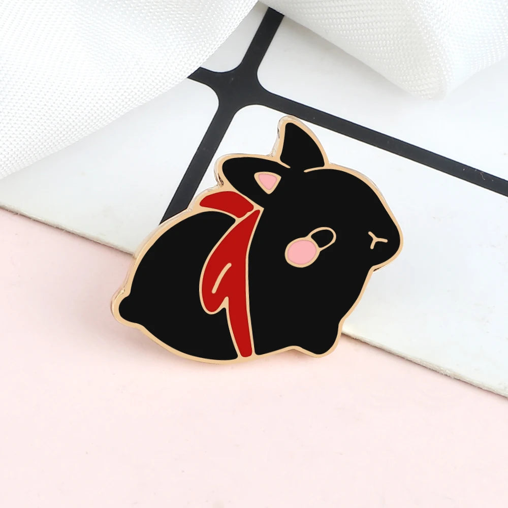 Pin's Émaillé Lapin Mignon Cartoon Noir Blanc – Broche Badge Bunny Adorable Unisexe