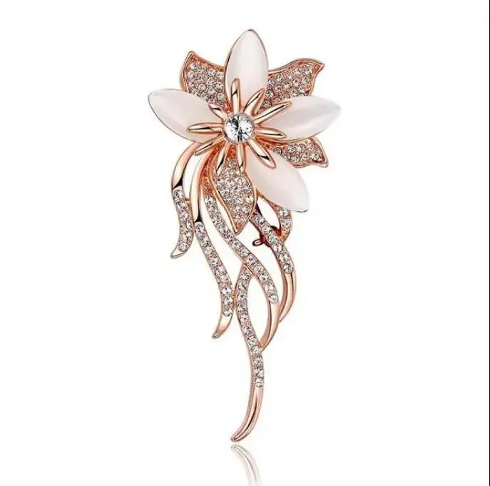 Broche Bouquet Fleurs Opale Strass Dorée – Pin's Mariée Mariage Élégant Femme