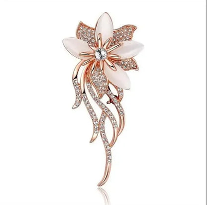 Broche Bouquet Fleurs Opale Strass Dorée – Pin's Mariée Mariage Élégant Femme