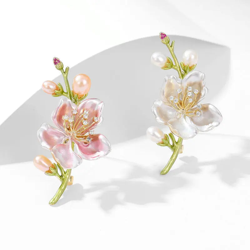 Broche Fleur Jasmin Verte Élégante Émail Perle – Pin's Doux Mode Mariage Soirées Unisexe