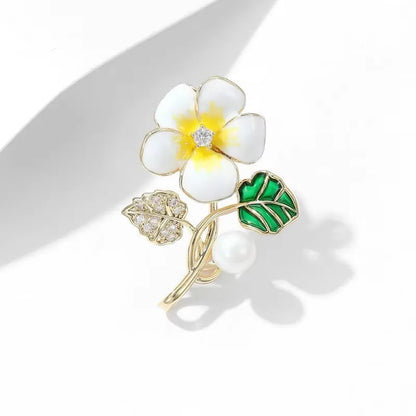 Broche Florale Romantique – Pin Élégant Rose Pivoine Iris