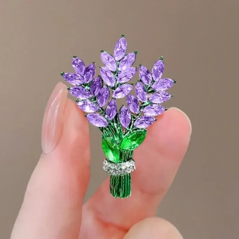 Broche Lavande Violette Exquise Cristaux Strass – Pin's Bouquet Fleurs Élégant Femme