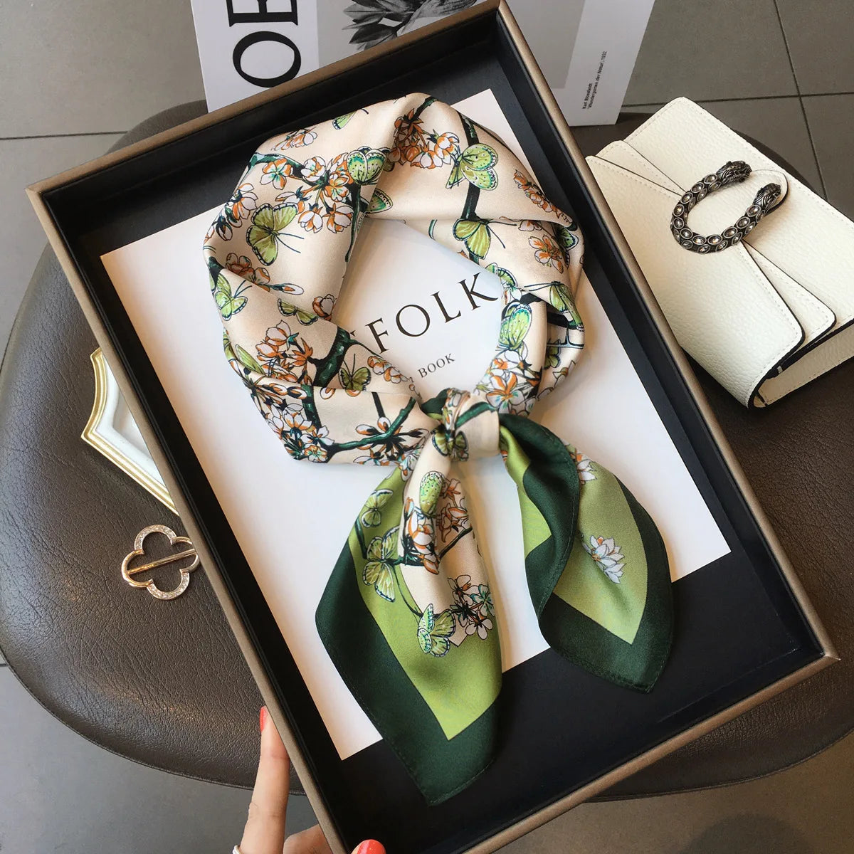 Foulard Carré Soie Naturelle 100% 65cm Femme - Bandana Headscarf Neckerchief Châle Luxe