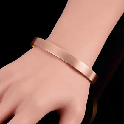 Bracelet Manchette Ovale Ajustable – Surface Lisse & Style Minimaliste Unisexe