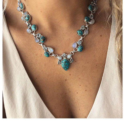 Collier Bohème Fleurs Blanches Vertes - Ras-de-Cou Perles Femme - Bijou Statement