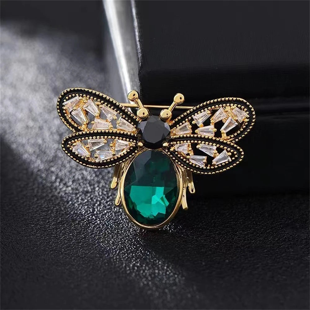 Broche Abeille Cristaux Luxe – Pin's Métal Vintage Unisexe