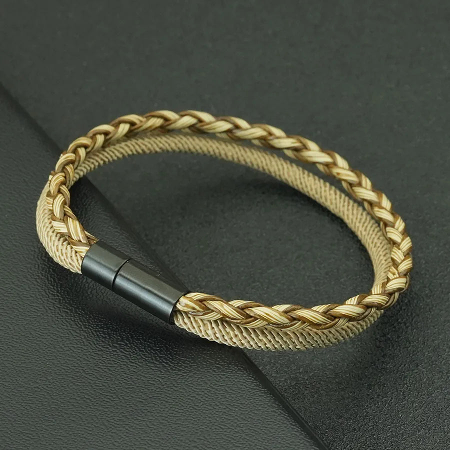 Bracelet en Cuir Tressé Fait Main pour Homme - Double Couche avec Charm en Cuivre