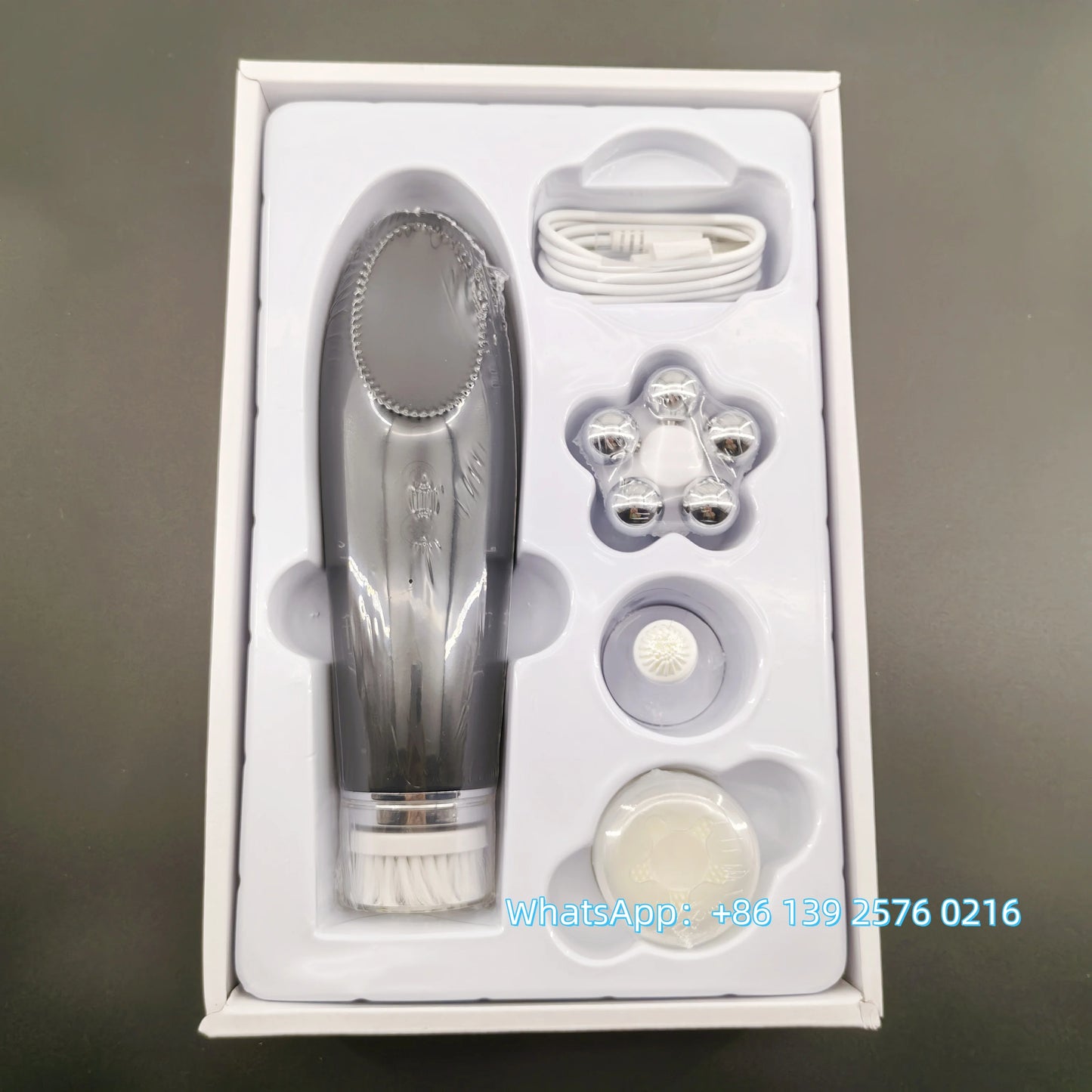 Appareil Nettoyage Facial 4-en-1 Silicone - Brosse Électrique Lifting Visage Anti-Âge Rose