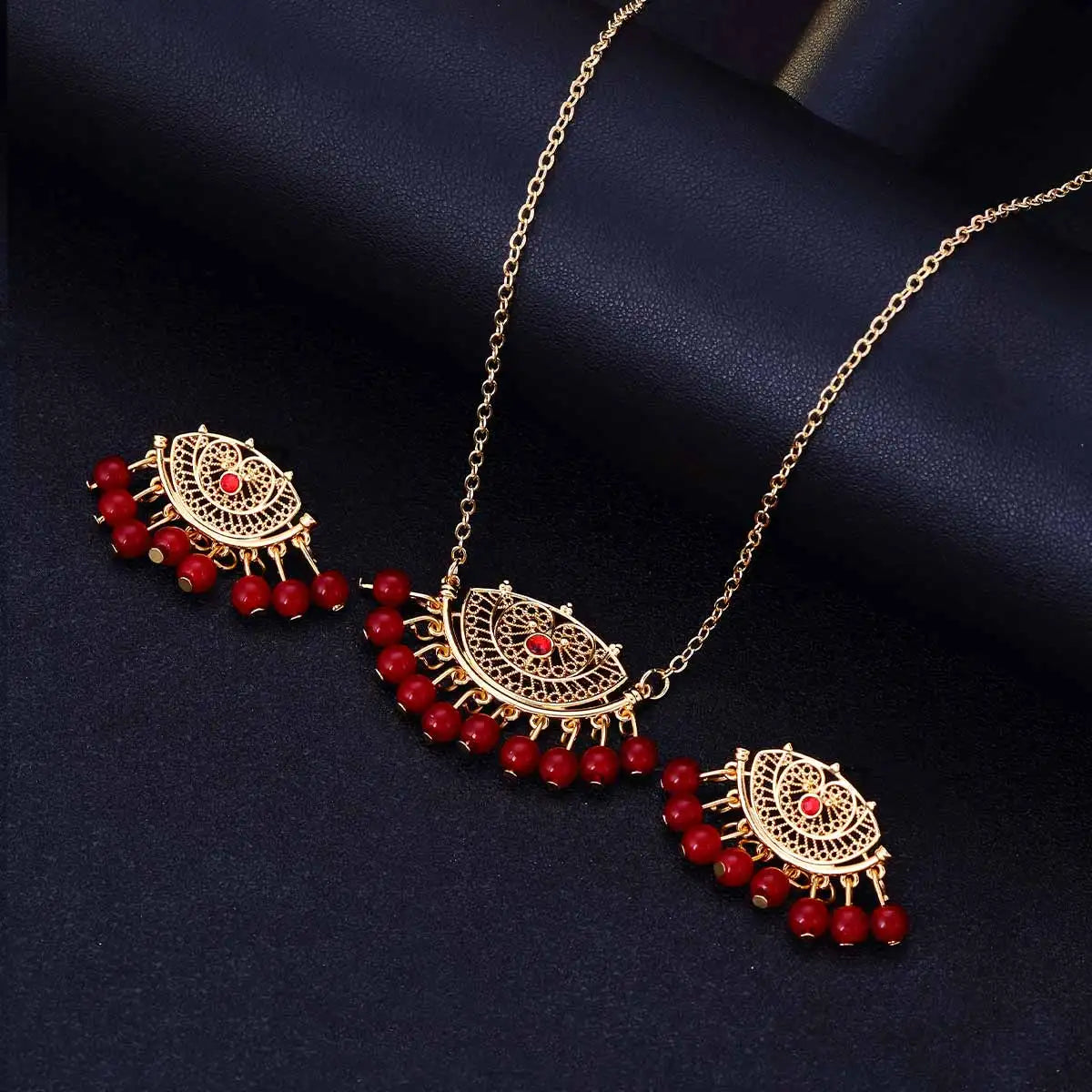 Ensemble Bijoux Indien Cristal Pompons – Collier Boucles Jhumka Mariée