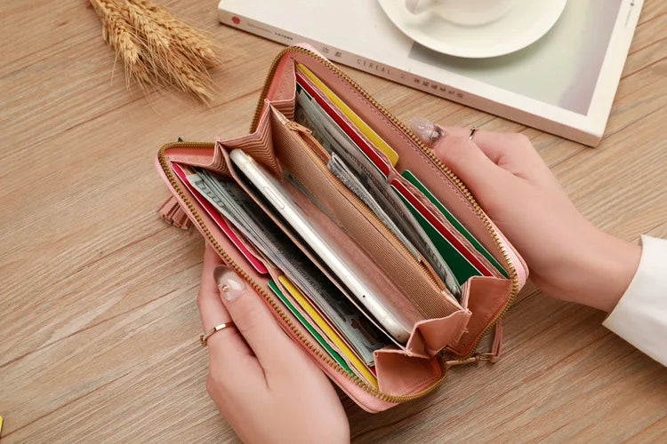 Portefeuille Long Femme Brodé - Pochette Dragonne Multi-Cartes Élégante