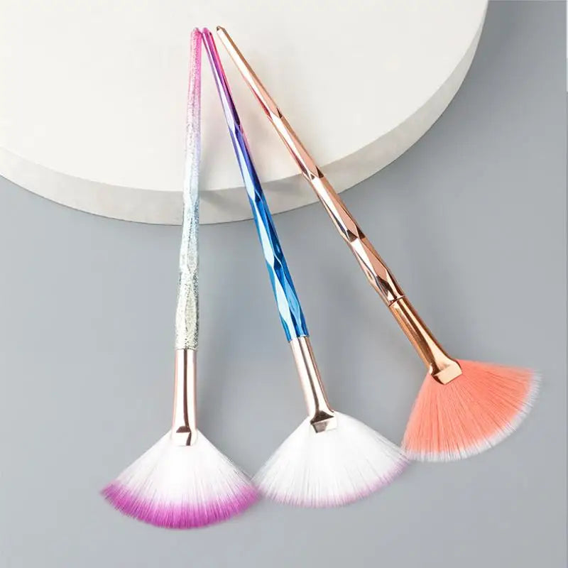Pinceau Blush Éventail Rose Gold - Highlighter Poudre Libre Visage Ultra-Doux Coréen Beauté Professionnelle
