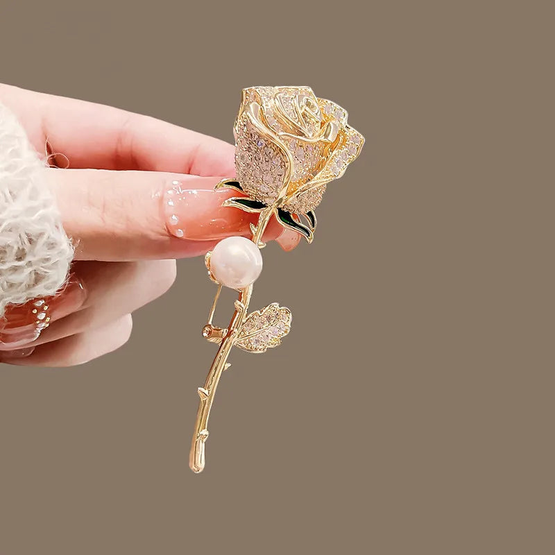 Broche Papillon Perles Blanches Strass Luxueuse – Pin's Cristaux Corsage Costume Femme