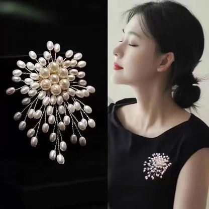 Broche Fleur Perles Luxueuse Statement – Pin's Élégant Décoration Vêtements Femme