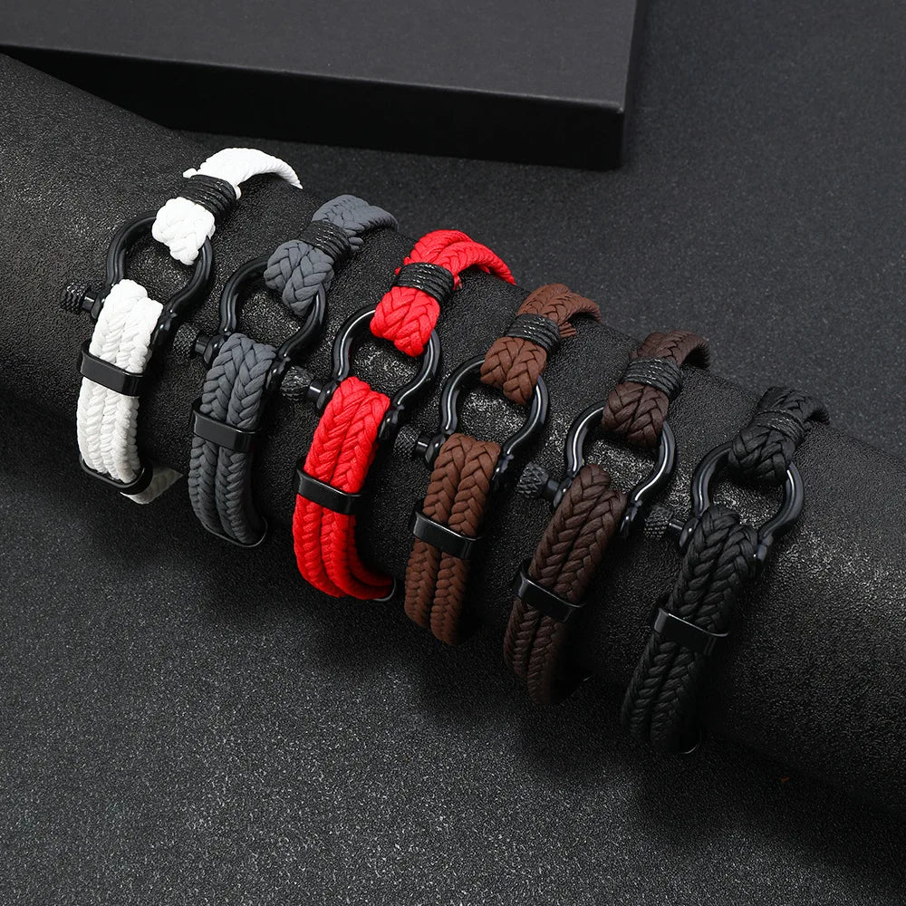 Bracelet en Cuir Tressé Noir pour Homme - Boucle Fer à Cheval Ajustable
