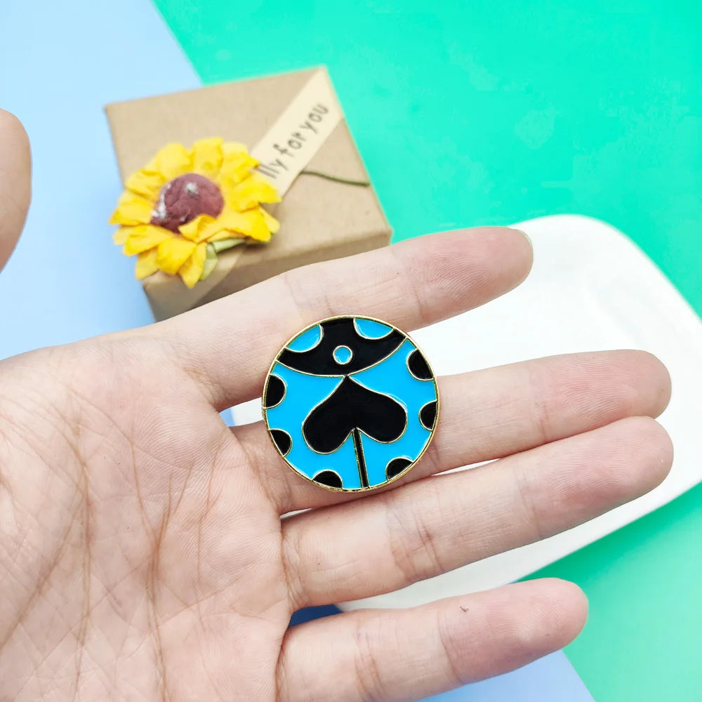 Pin's Émaillé Coccinelle Bleue JoJo's Bizarre Adventure Giorno Giovanna – Badge Broche Anime Fans