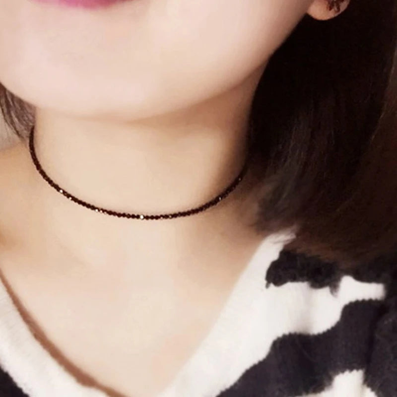 Collier Choker Perles Noires Minimaliste - Ras-du-Cou Court Élégant