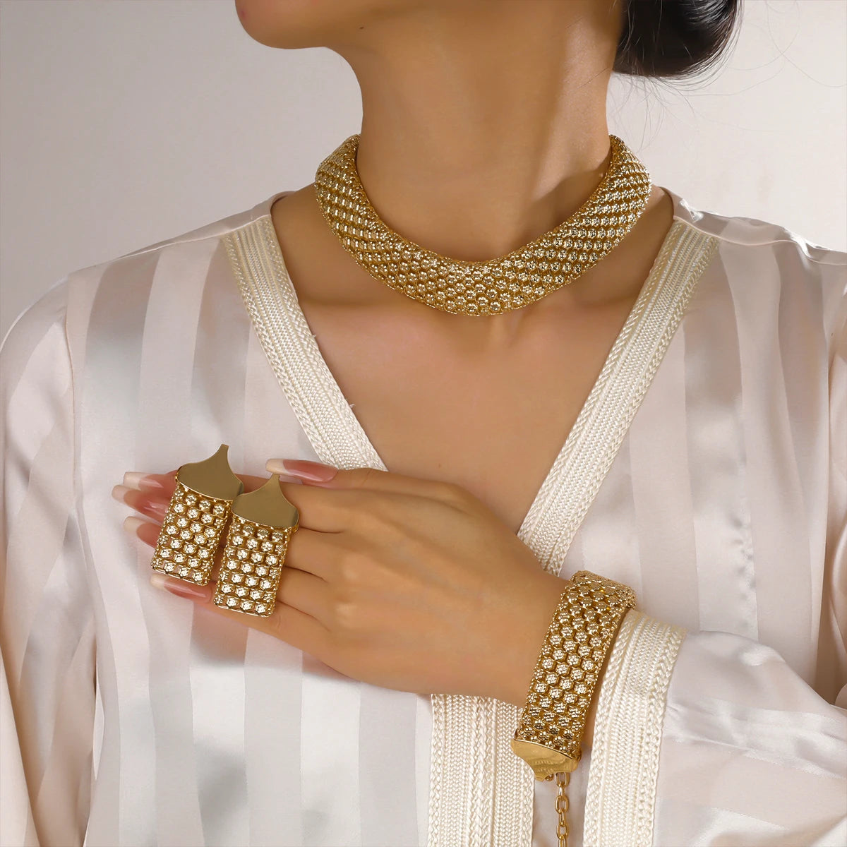 Parure Bijoux Dubai Luxe Mariée – Collier Statement Bracelet Boucles Cristaux