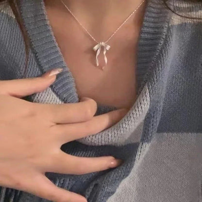 Collier Pendentif Nœud Papillon Délicat - Chaîne Clavicule Tendance