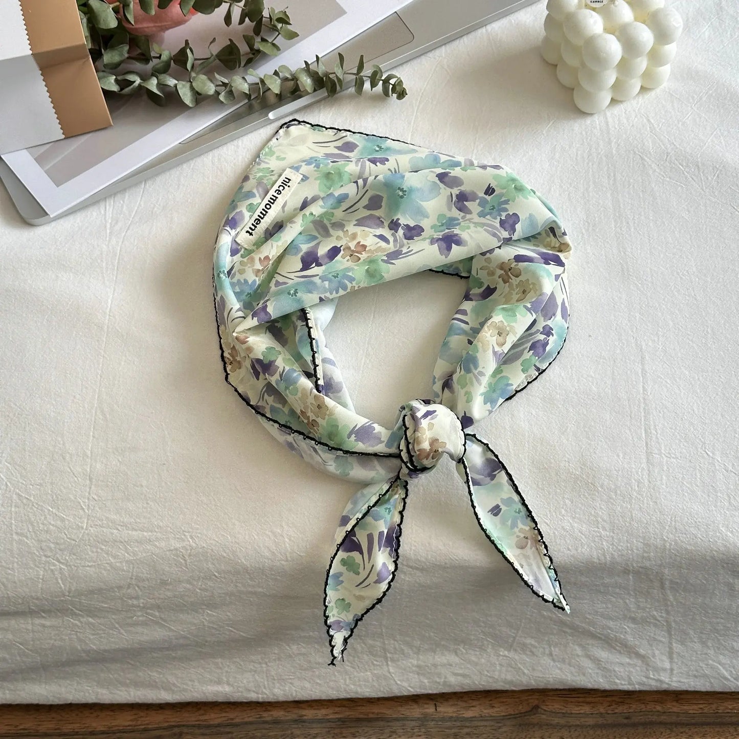 Foulard Tête Blanc Pois Coréen Femme - Triangle Soie Cheveux Style Kawaii Français