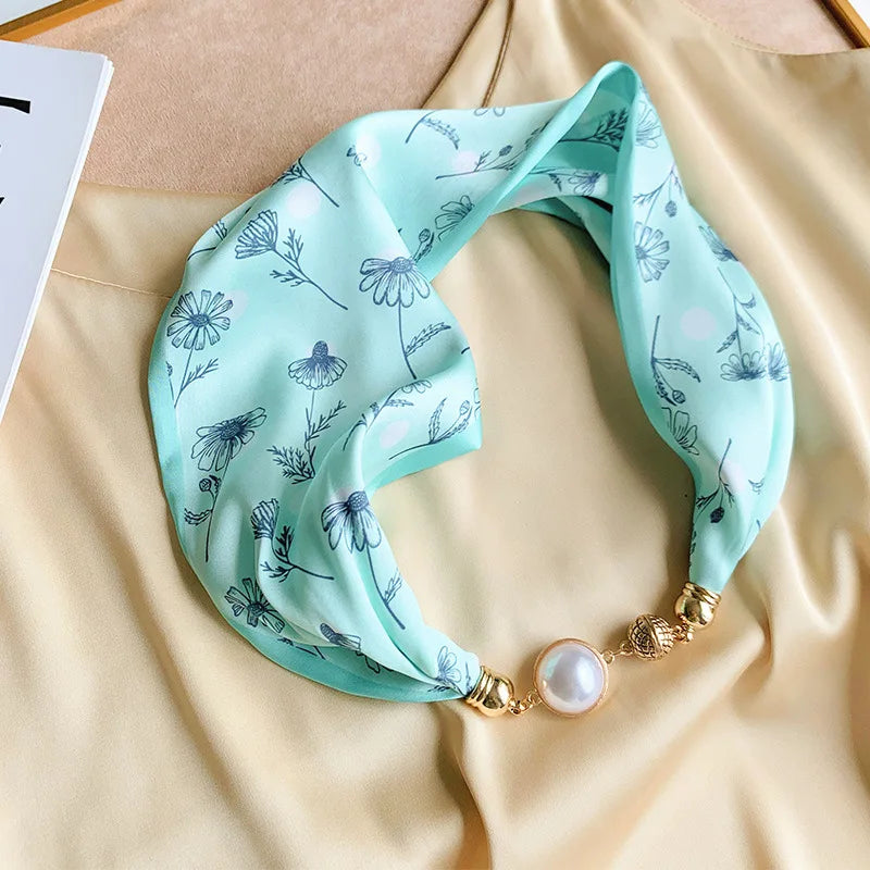 Women's Square Scarf with Magnetic Buckle - Versatile Summer Luxury Scarf/Necklace