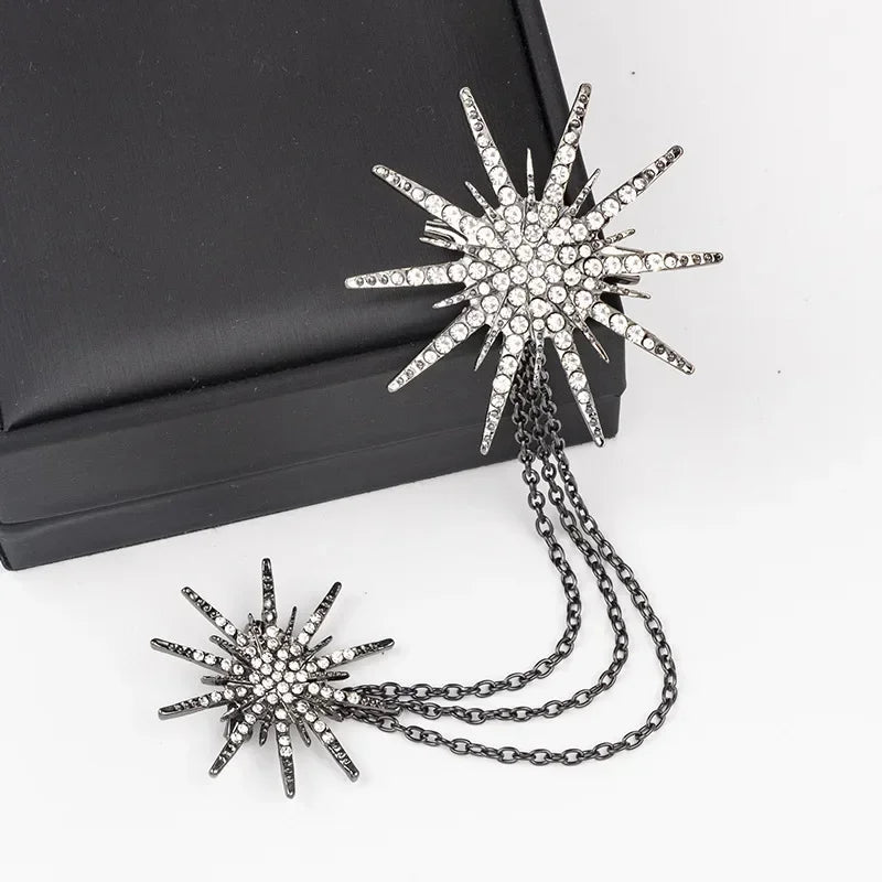 Broche Rétro Métal Étoile Flocon Chaîne Pompons – Pin's Revers Costume Unisexe