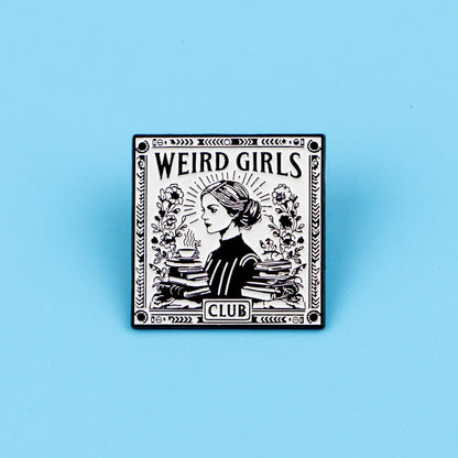 Pin's Émaillé Weird Girl Club Designs Alternatifs – Broche Badge Métal Unisexe