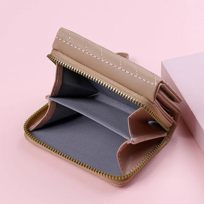 Portefeuille Femme Tri-Fold Cuir PU Brodé - Porte-Cartes Court Motif Cœur Minimaliste