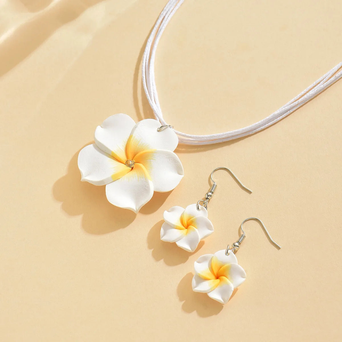 Ensemble Bijoux Fleurs Tressées Bohème Grande Fleur – Collier Boucles Rose Rouge Bleu Plage Femme