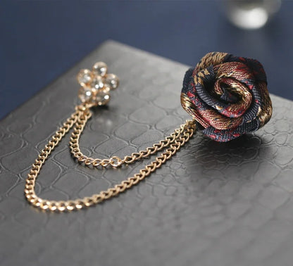 Broche Rose Tissu Vintage Chaîne Pompons – Pin's Col Costume Unisexe
