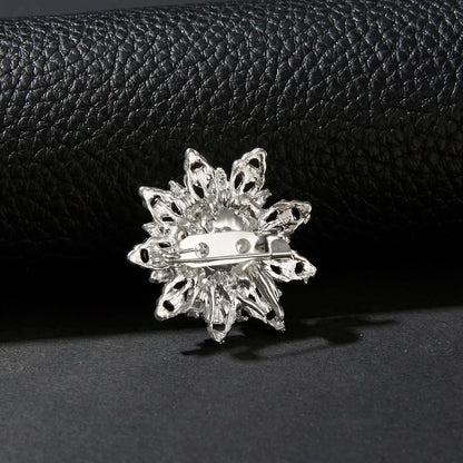 Broche Fleur Rétro Mode Cristal Strass – Pin's Bijou Mariage Rendez-vous Soirées Femme