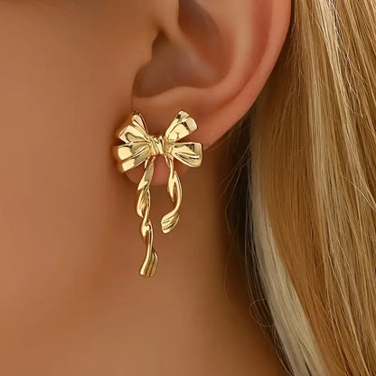 Boucles d'Oreilles Nœud Papillon – Puces Élégantes Tendance Femme