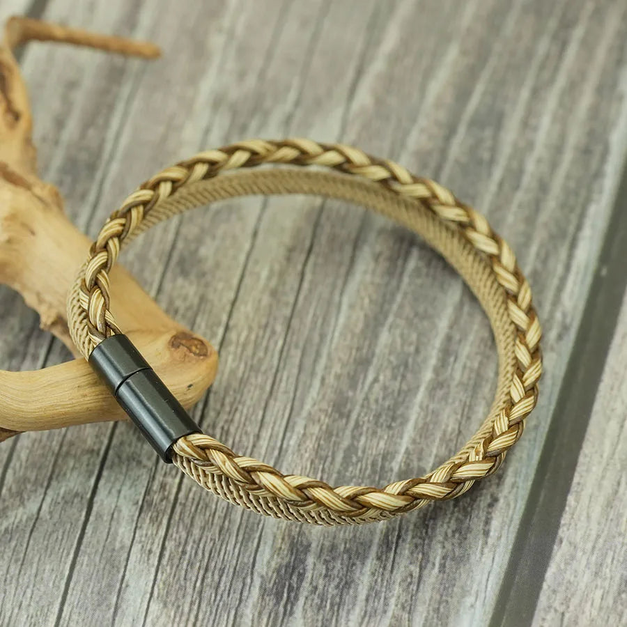Bracelet en Cuir Tressé Fait Main pour Homme - Double Couche avec Charm en Cuivre