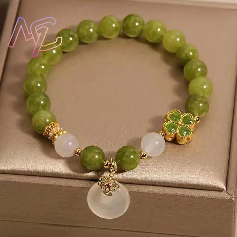 Bracelet Jade Naturel Perles Sculptées – Amulette Talisman Vintage Femme