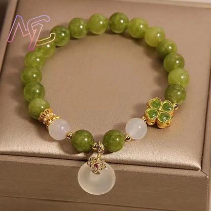 Bracelet Jade Naturel Perles Sculptées – Amulette Talisman Vintage Femme