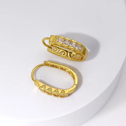 Boucles d'Oreilles Créoles Géométriques Zircon - Anneaux Minimalistes Femme - Bijoux Soirée