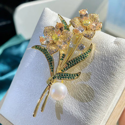 Broche Fleur Pivoine Strass Perle Luxe Résine Élégante – Pin's Mariage Soirées Couple Unisexe