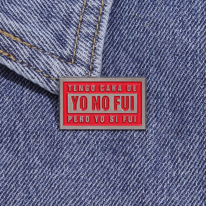 Pin's Émaillé Citation Espagnole Humoristique – Broche Badge Texte Créatif Unisexe