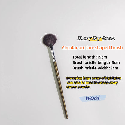 Pinceau Highlighter Éventail Arc Circulaire - Poudre Blush Détails Illuminateur Visage Professionnel Beauté