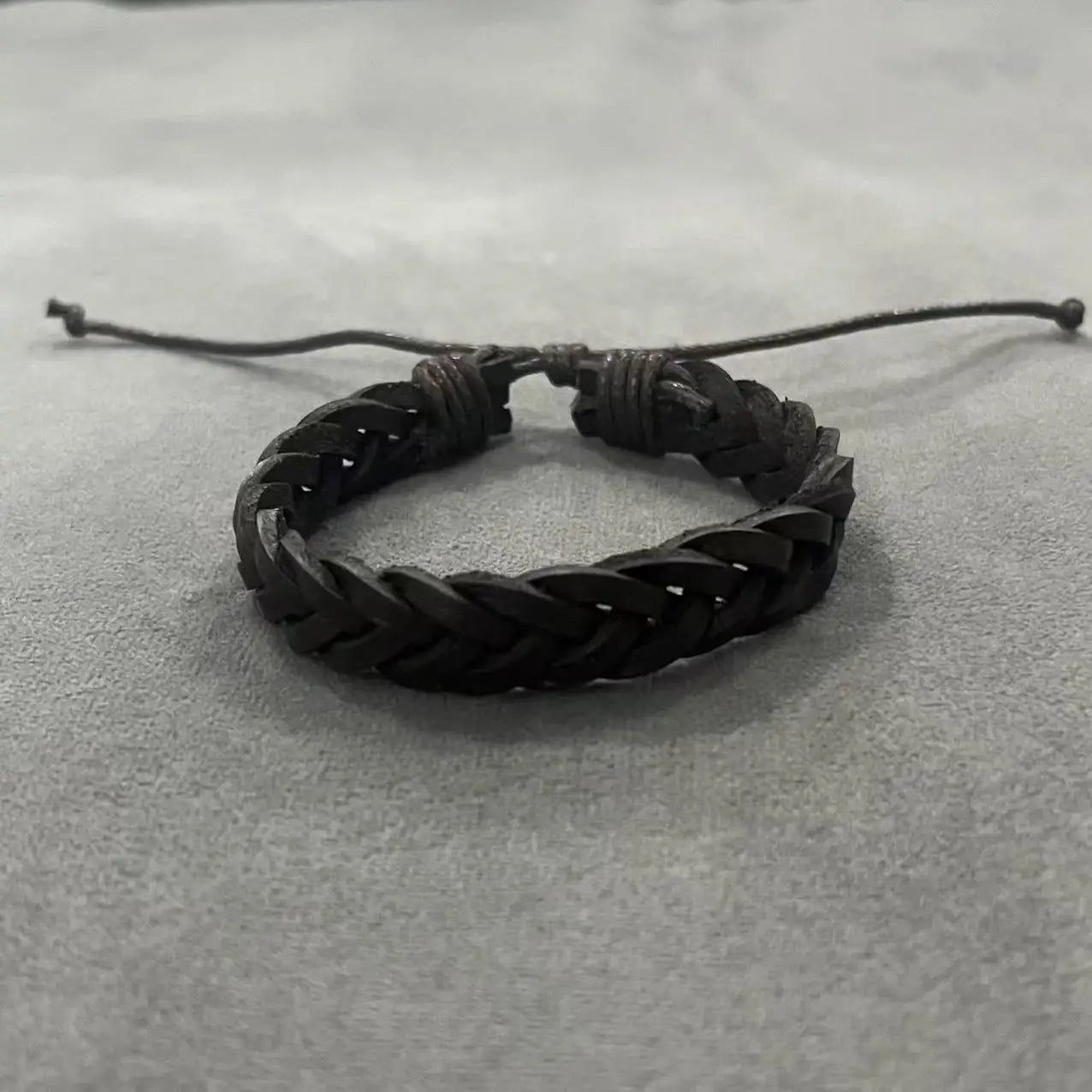 Bracelet en Cuir Tressé pour Homme — Bijou Artisanal, Cadeau Idéal