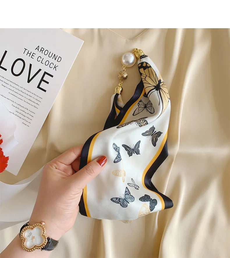 Women's Square Scarf with Magnetic Buckle - Versatile Summer Luxury Scarf/Necklace