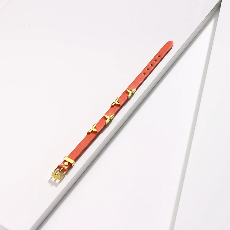Bracelet Cuir Clous Papillon Dorés — Ajustable, Unisexe, 6 Coloris