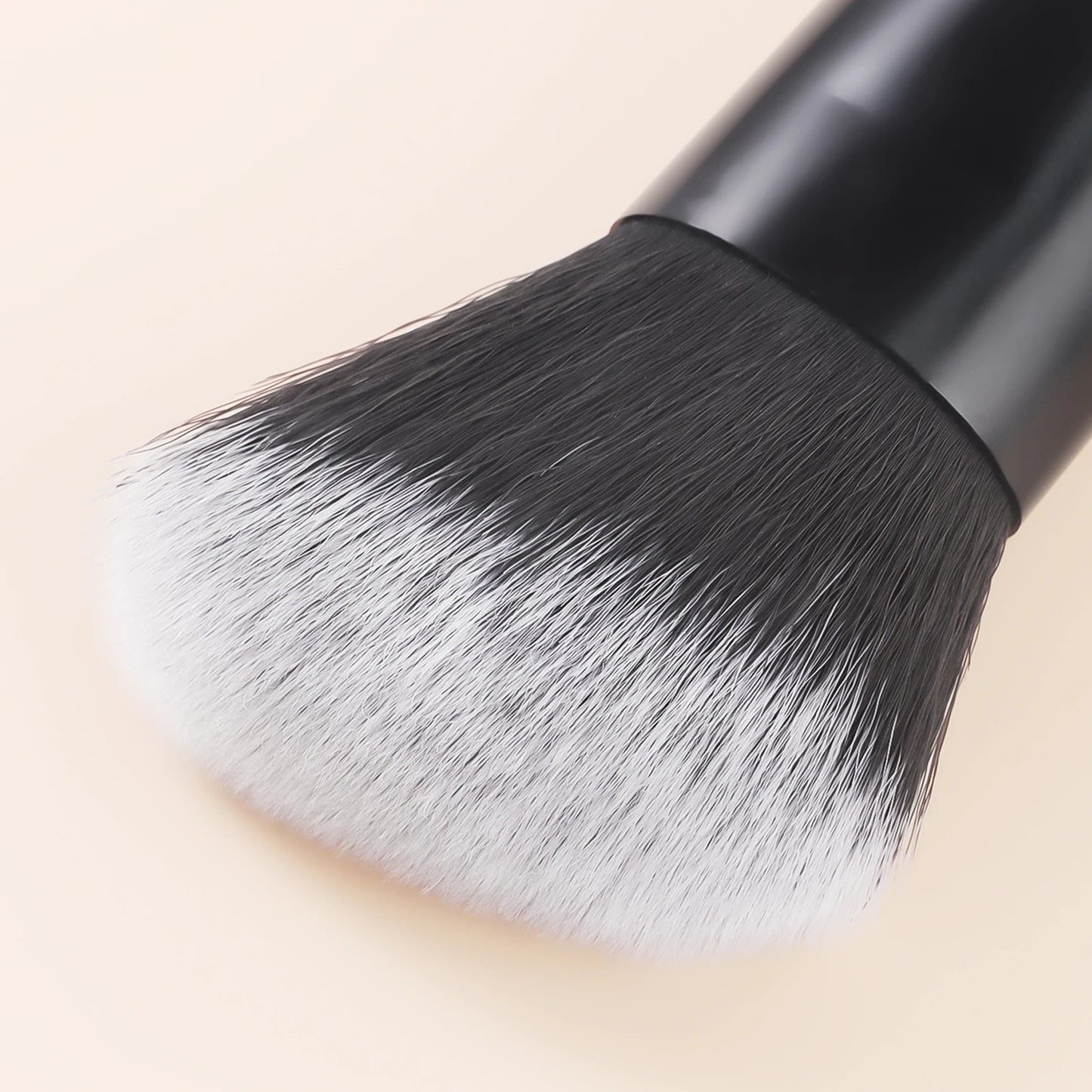 Pinceau Maquillage Facial Professionnel - Illuminateur Contouring Sculptant Outil Beauté Précision