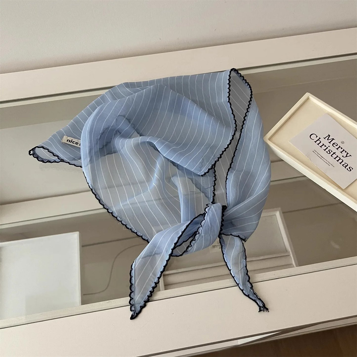 Foulard Tête Blanc Pois Coréen Femme - Triangle Soie Cheveux Style Kawaii Français